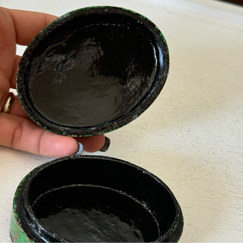 The India Craft House Kashmiri Art Paper Mache & Wood Round Trinket Box Vintage - Picture 7 of 13
